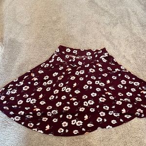 flowy mini skirt, worn once, great condition, very soft! size M
